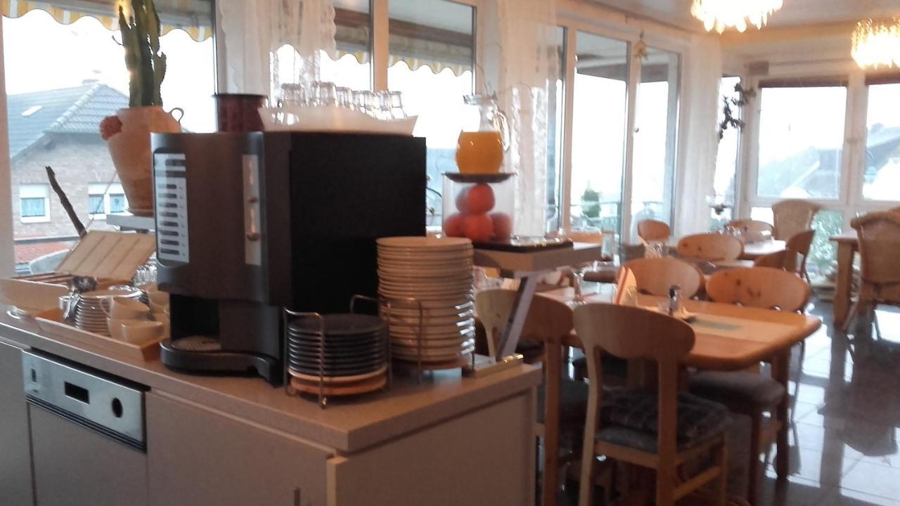 Gaestehaus Moselblick Trittenheim Esterno foto